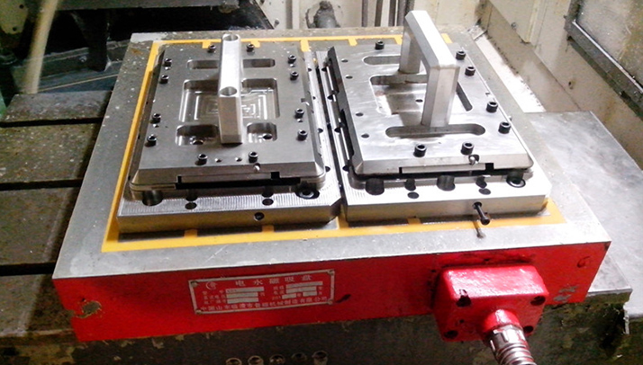 Electric Permanent Magnetic Chuck for Linear Guideway