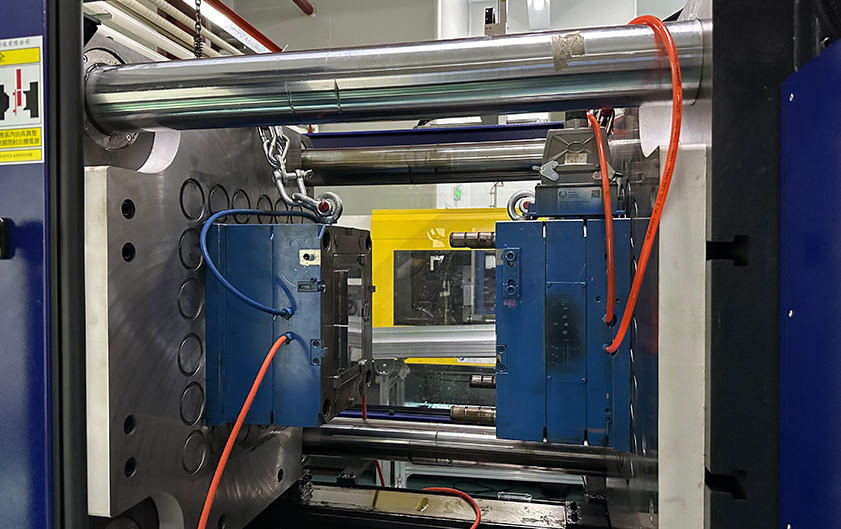 Magnetic Molds - Rapid Mold Change Systems