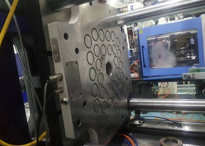 Magnetic Molds - Rapid Mold Change Systems