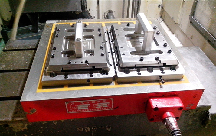 Electric Permanent Magnetic Chuck for Linear Guideway