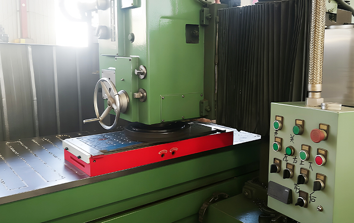 Permanent magnetic chuck